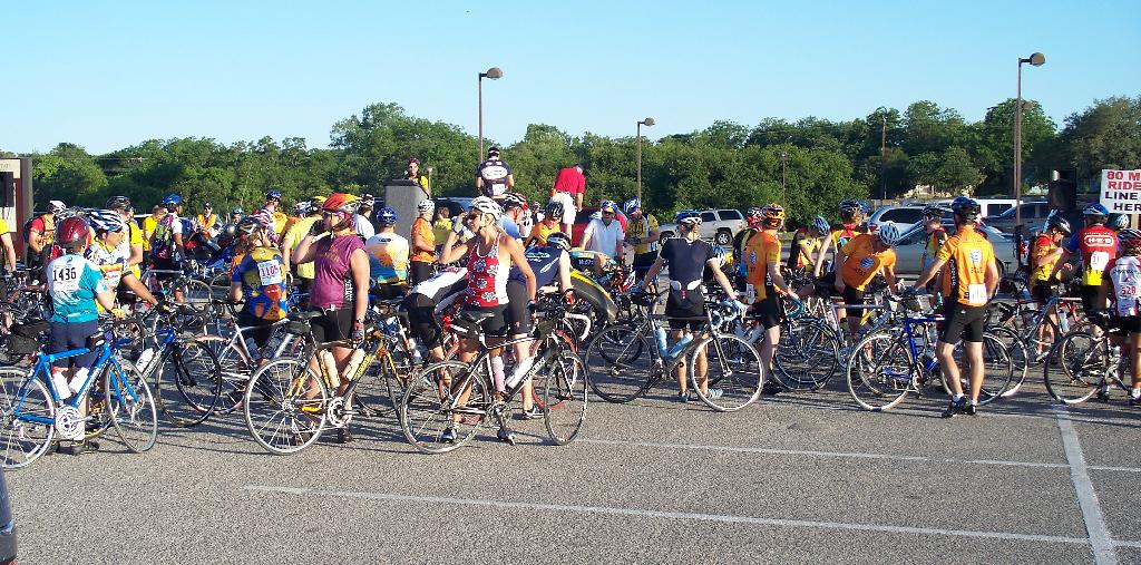 100_0640_Day2_Start.JPG 171.6K